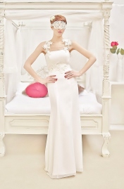 Estilo Moda Romantic Wedding Dress Milton Keynes